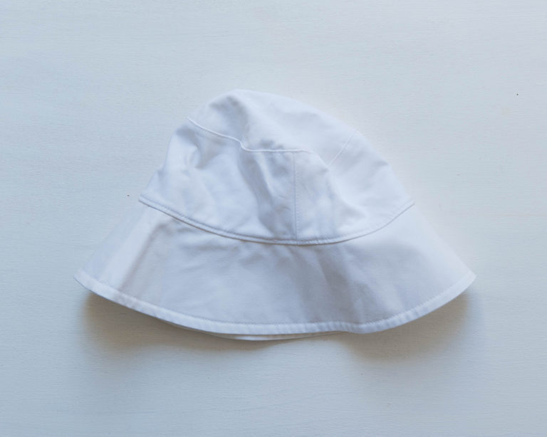 A bucket hat kimosása festés előtt