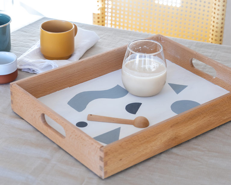 Geometrikus tálca Marabu Decormatt akrilfestékkel