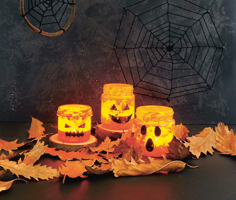 Halloween lampion befőttesüvegből, Marabu üvegfestékkel