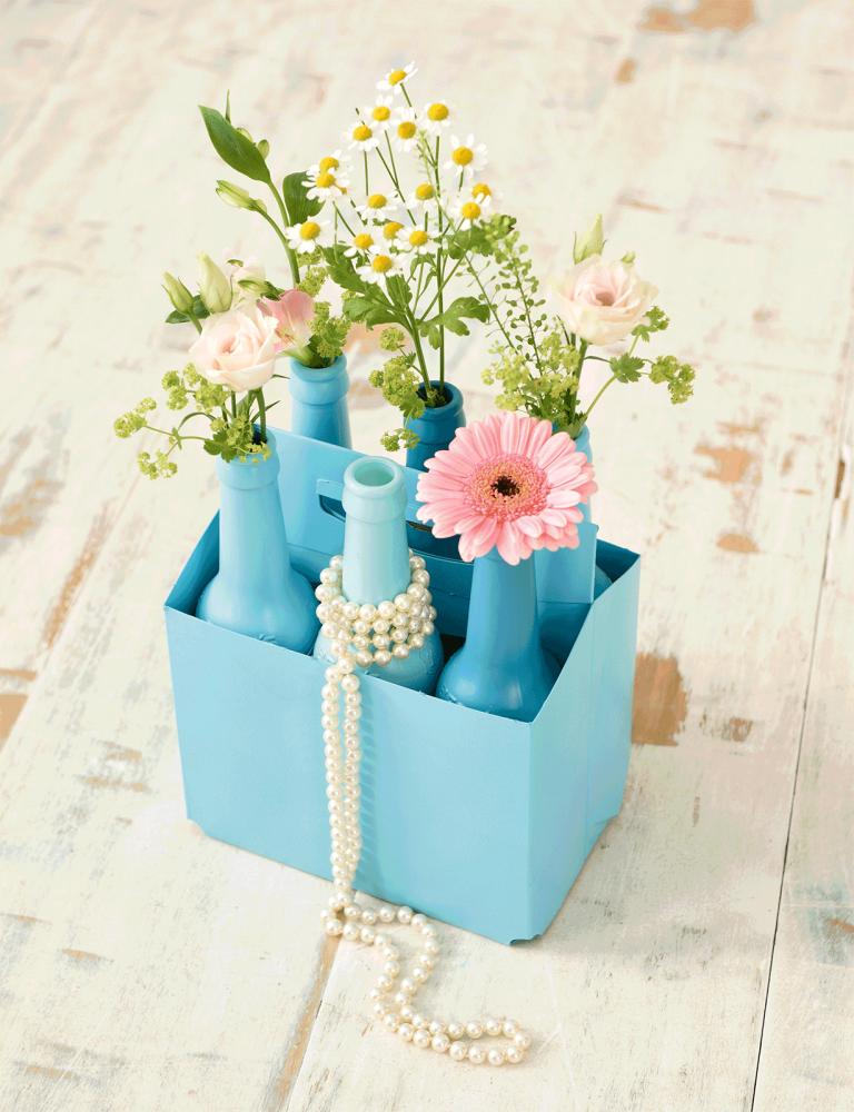 Upcycling vázák üvegekből festékspray-vel